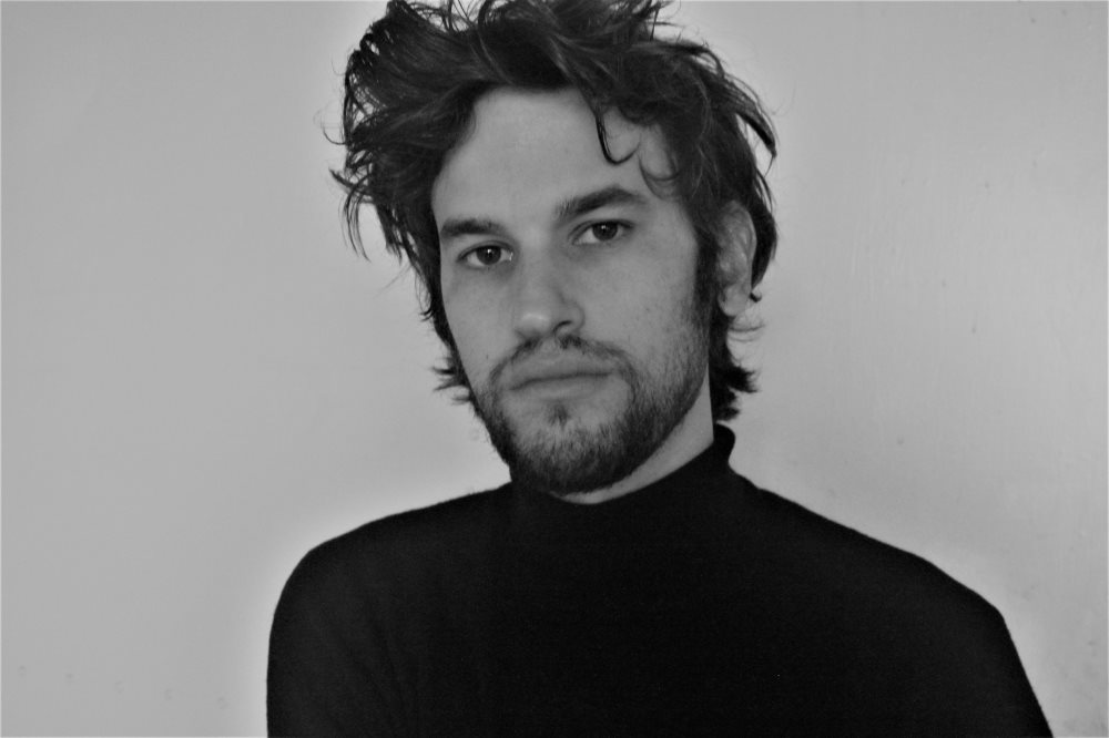 אריאל נ וולף מנהל הקבוצה הצעירה של תיאטרון באר שבע. צילום שלומי ברטונוב