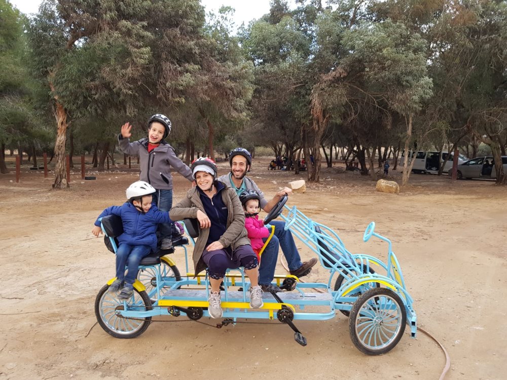 אתגרים עם אופניים משפחתיים צילום ויטמין שיא
