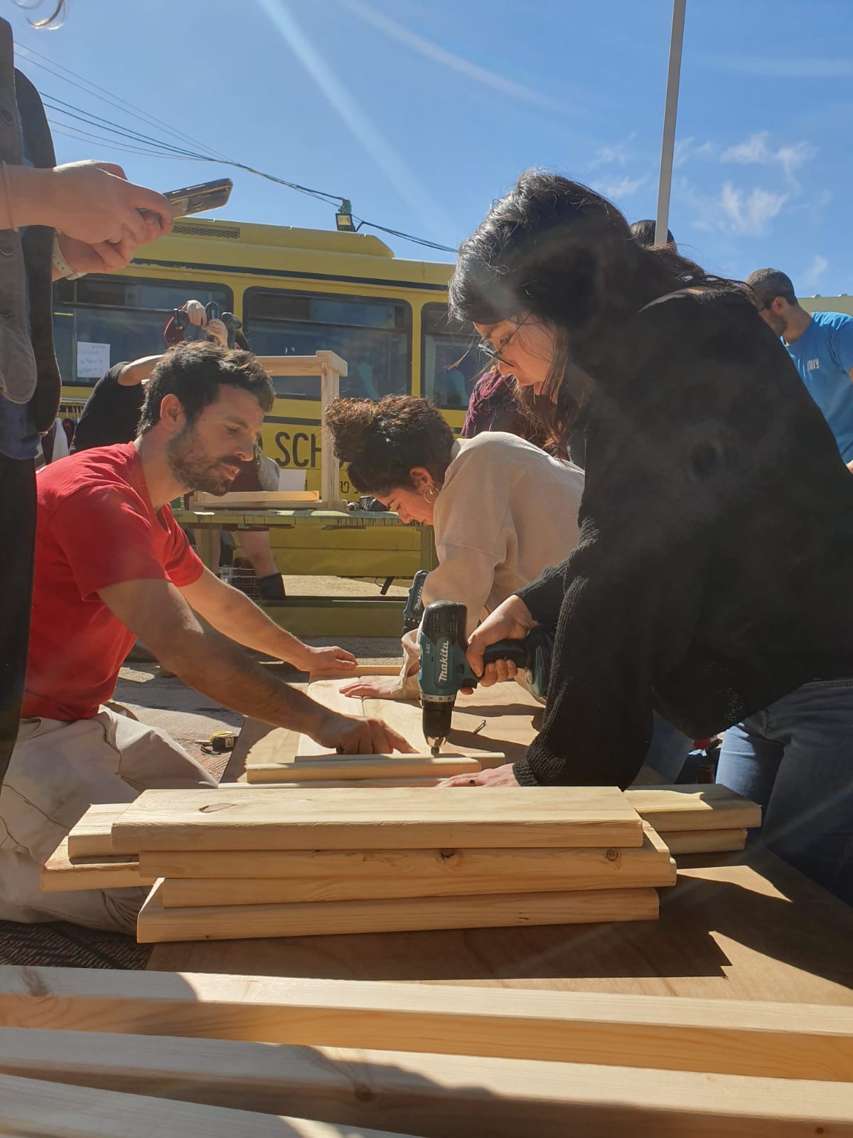 באדיבות הנגרייה הקהילתית