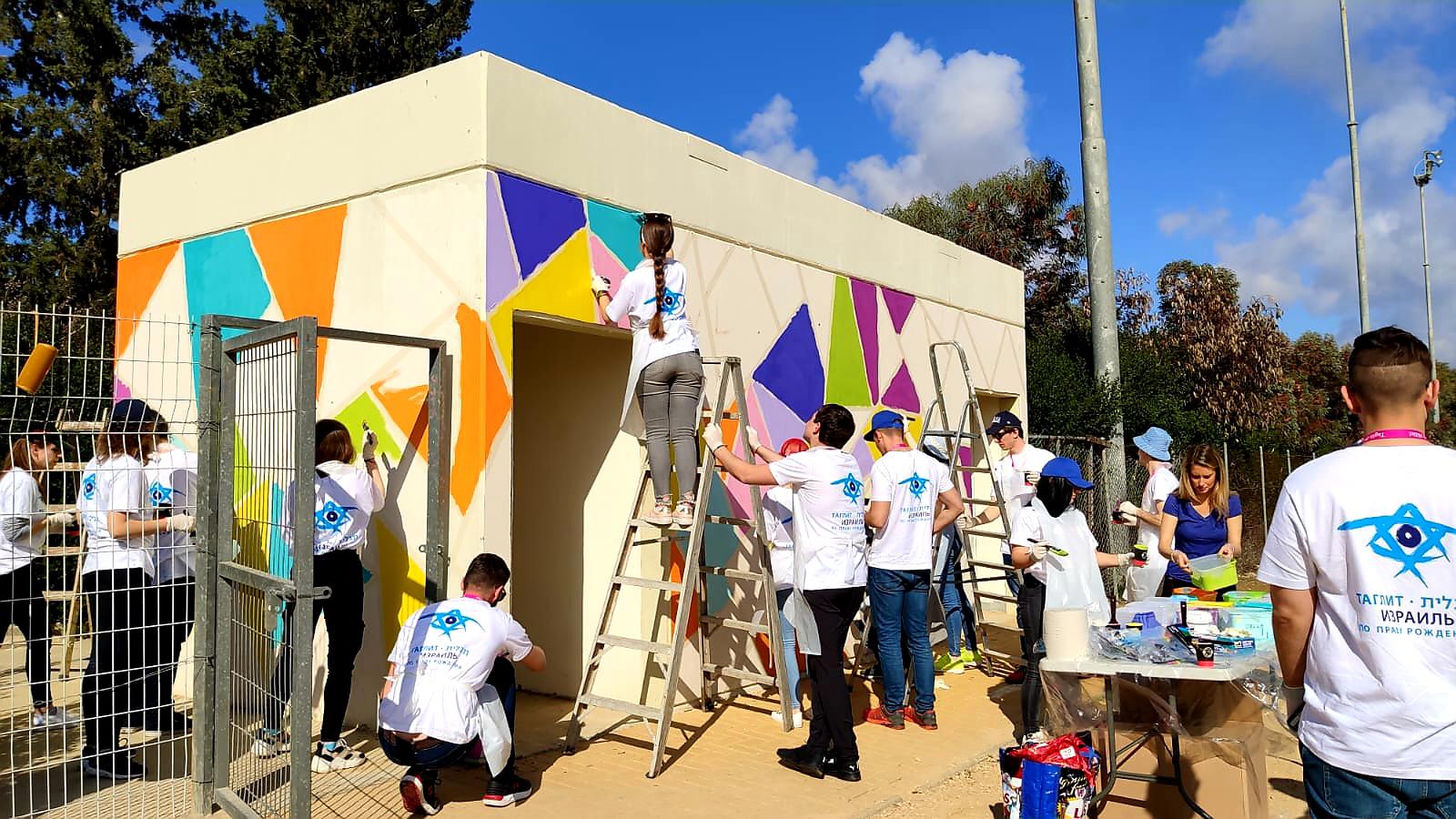 משתתפי תגלית צובעים מיגוניות. קרדיט: אסתר אברמוביץ' 