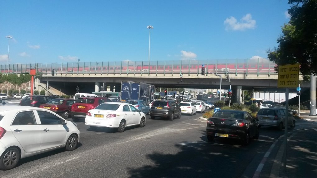 באדיבות אור ירוק