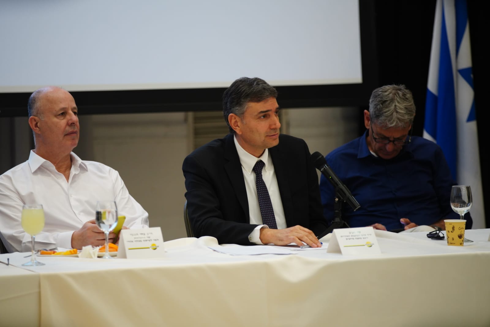 באדיבות מרכז המועצות המקומיות 