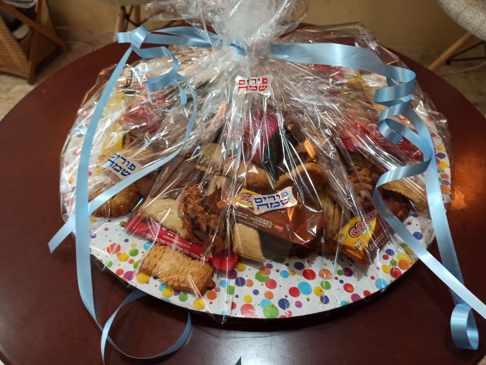 אין משלוח מנות בלי אוזני המן! צילום: יהלי אוזן