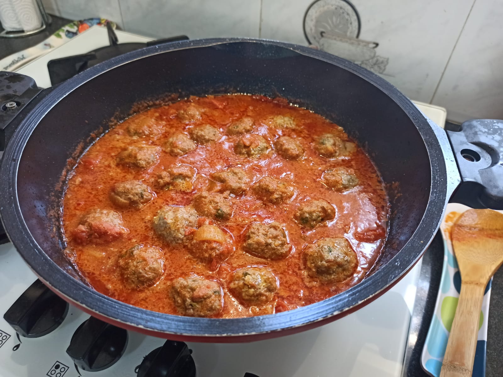 קציצות בשר. צילום: יהלי אוזן