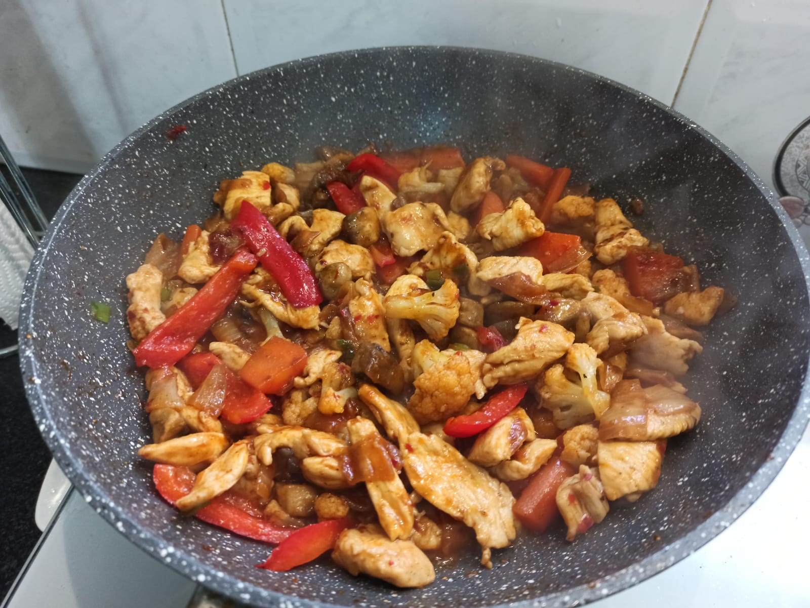 עוף מוקפץ. צילום: יהלי אוזן