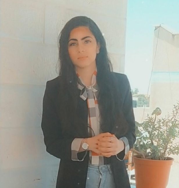 פירוז אלקרינאוי משתתפת תכנית מומנטום. צילום פרטי