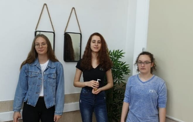 בנות כיתה ט1 ממקיף רבין