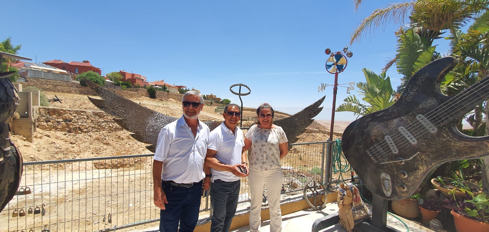 מימין לשמאל מרים אלחדד אלי אביסרור וצביקה לבנה