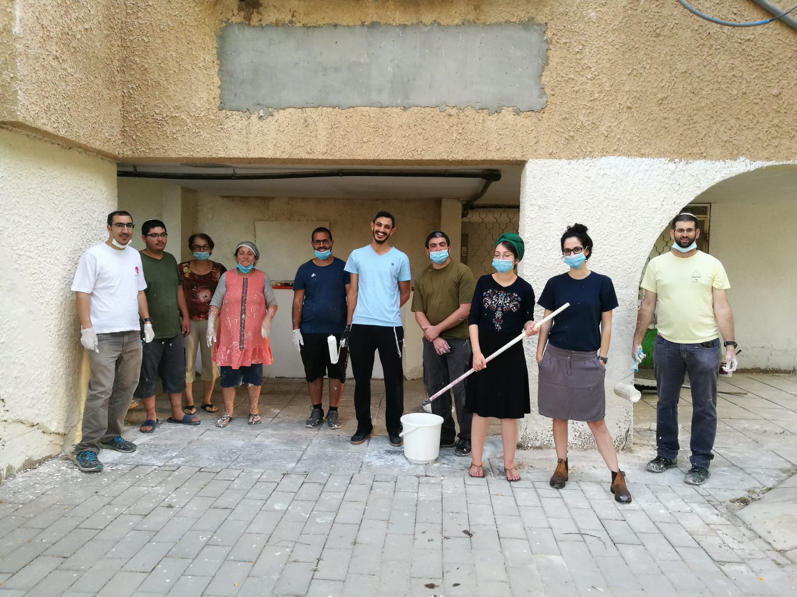 תושבי שכונה יא' ביוזמת צביעה