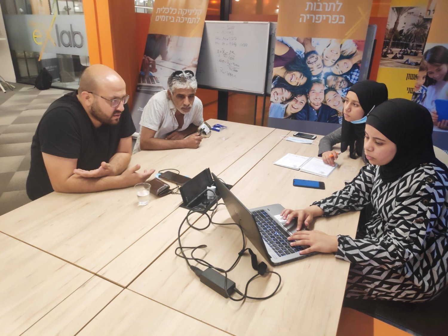 מפגש ניתוח שוק צילום באדיבות סטארט אפ נגב