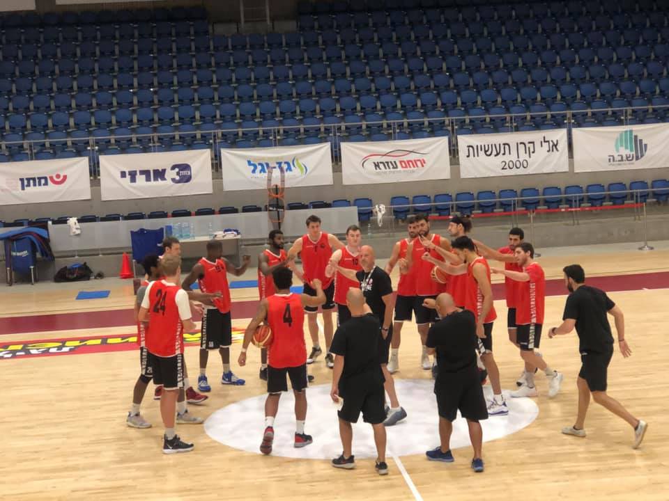 באדיבות הפועל "אלטשולר שחם" באר שבע בכדורסל