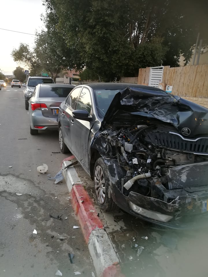 לא פעם קורות תאונות ברחוב אטד. צילום פרטי