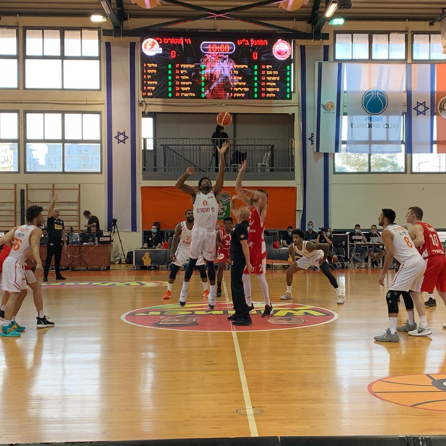 באדיבות הפועל "אלטשולר שחם" באר שבע בכדורסל