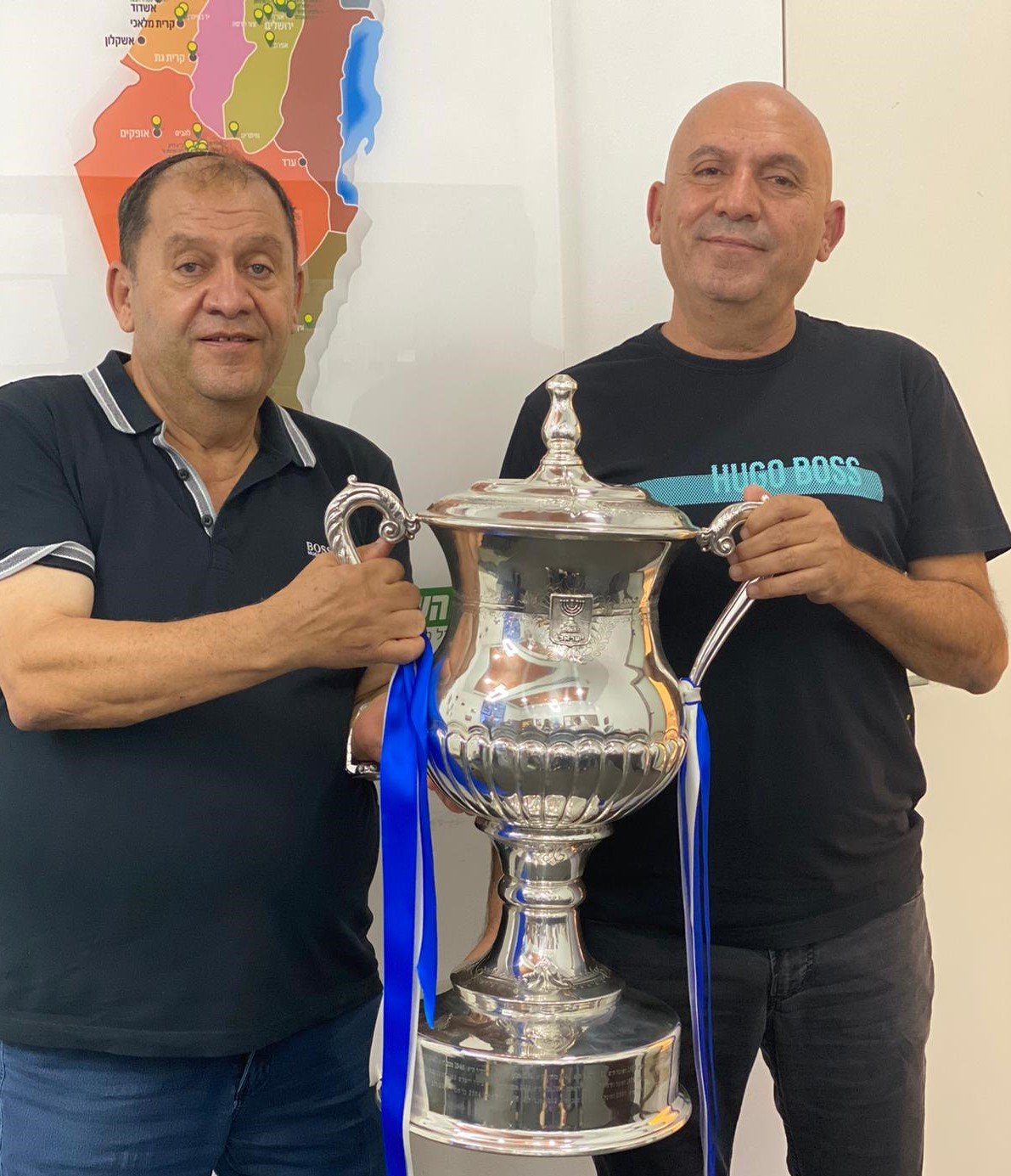 גביע אלופת המדינה הפועל באר-שבע הגיע לרשת מחסני השוק צילום מחסני השוק 