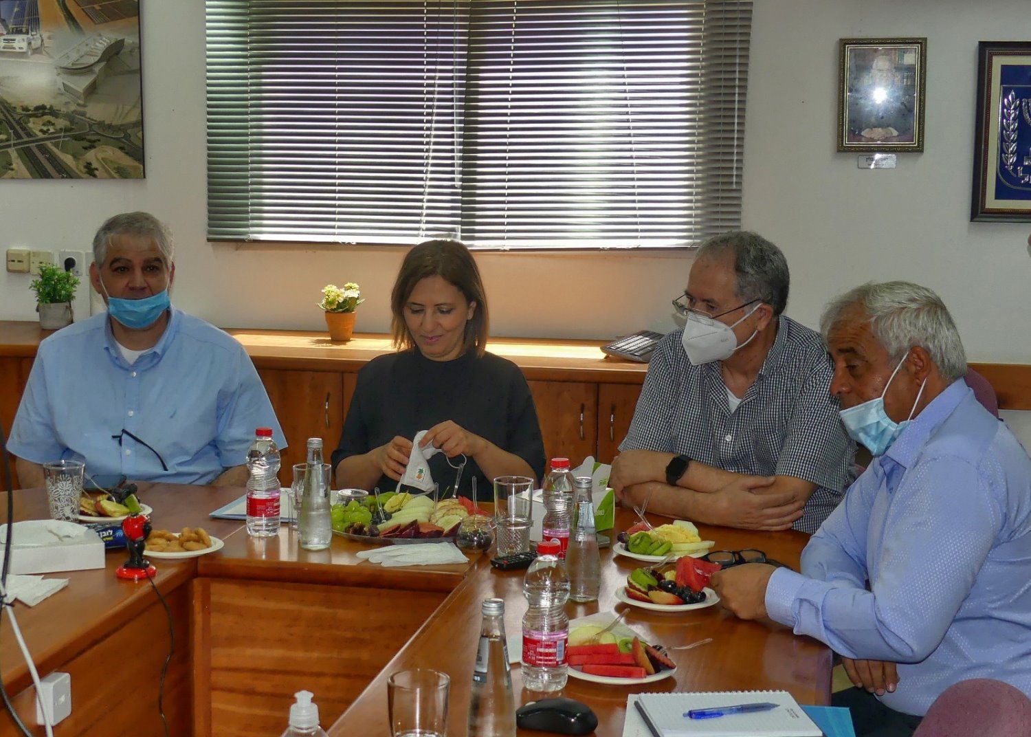 השרה גמליאל בביקור בנאות חובב 