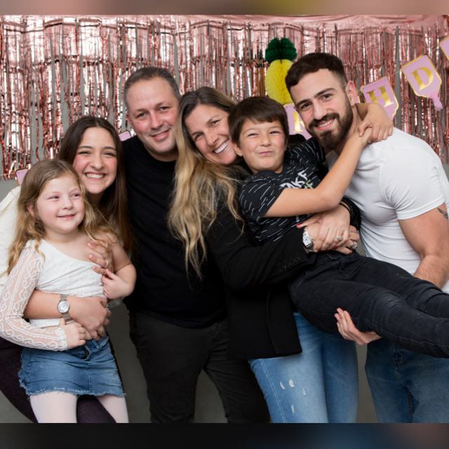 אפרת זיו אספיס ובני משפחתה צילום: ג'ודי תורג'מן