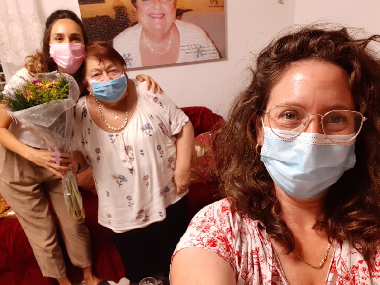 רעיה ובר נפגשות רגע לפני החג. צילום פרטי