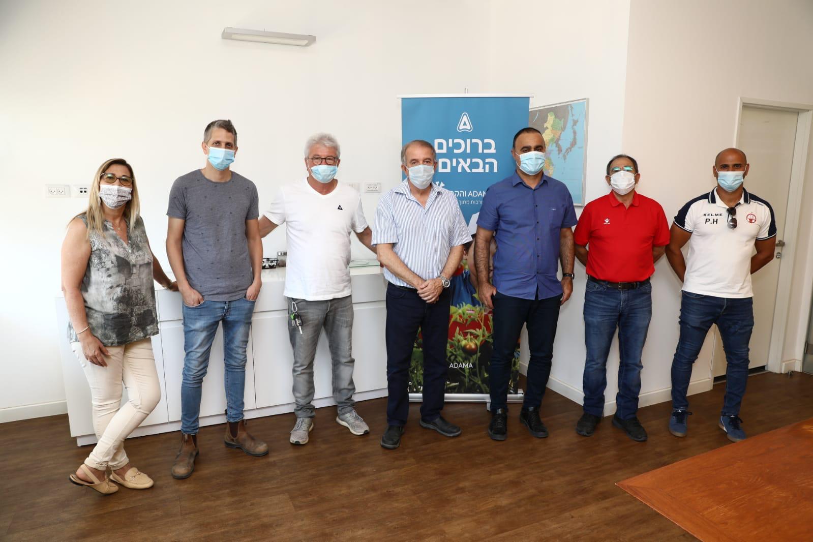 צילום באדיבות אדמה מכתשים