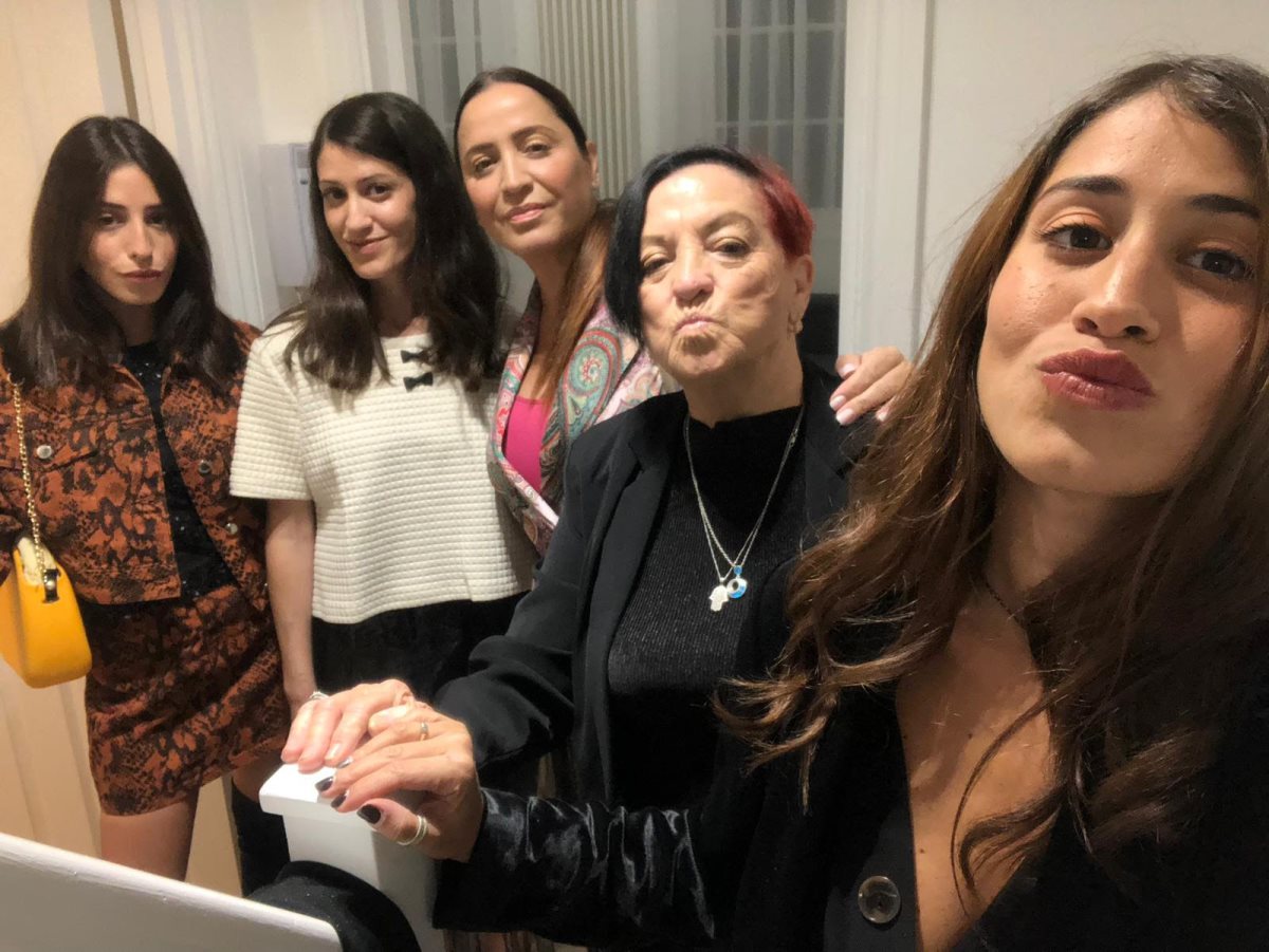 "הן החברות הכי טובות שלי" עליזה מנור | צילום פרטי