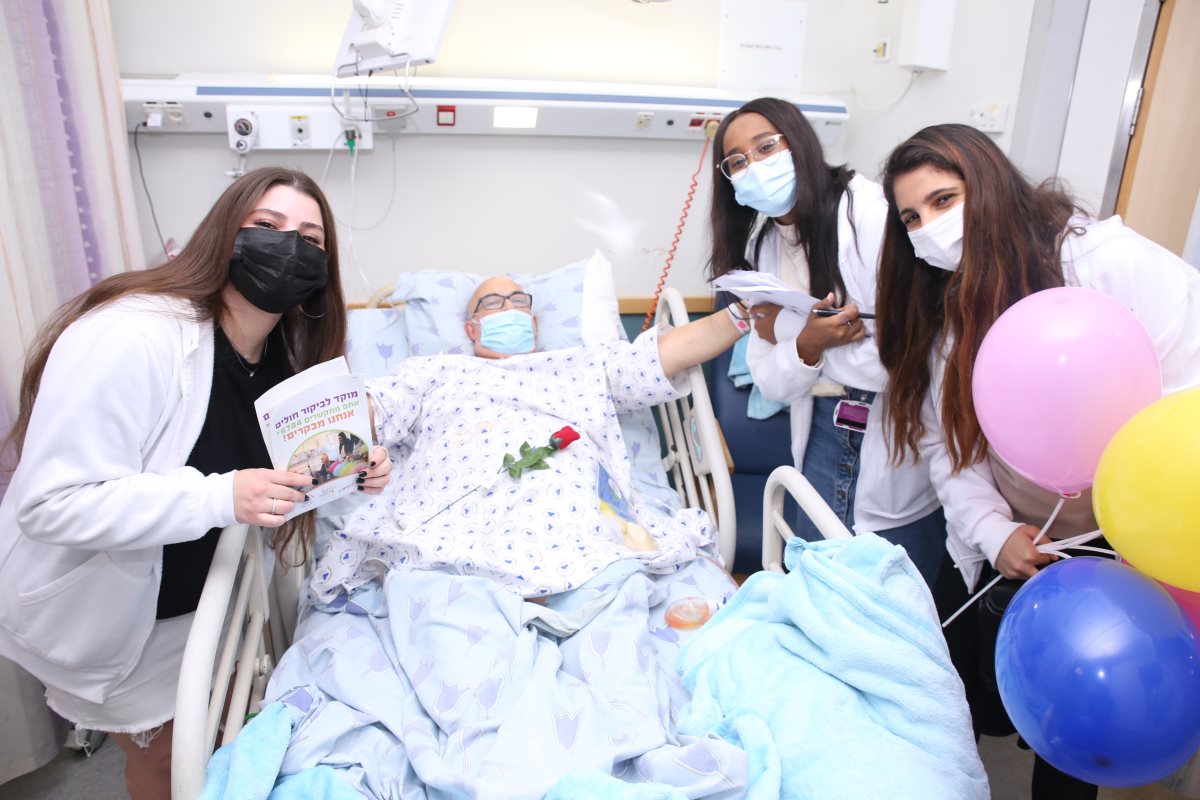 באדיבות עמותת שישי שמח