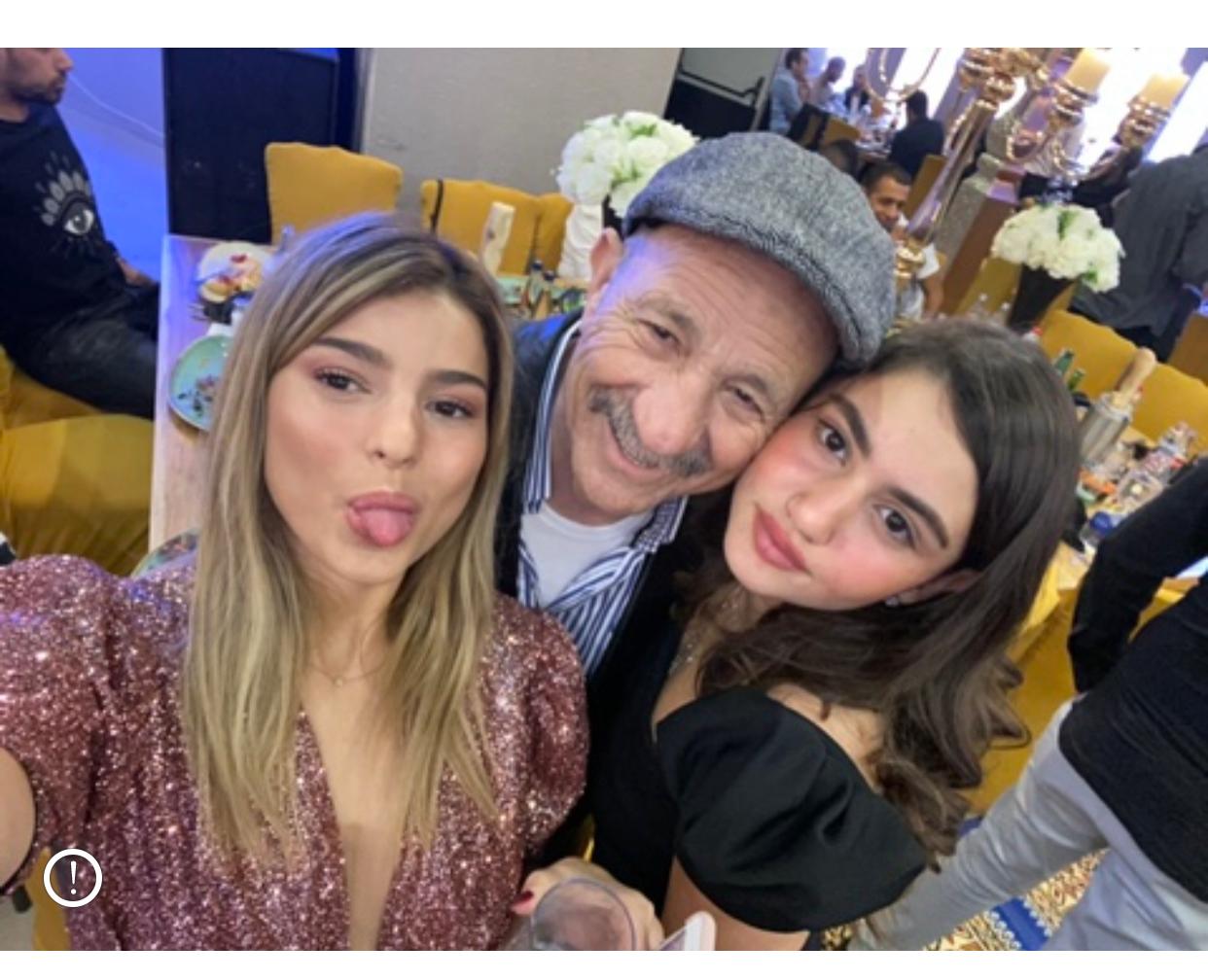 יוסף יחד עם נכדותיו אופיר ונועה. קרדיט - צילום פרטי