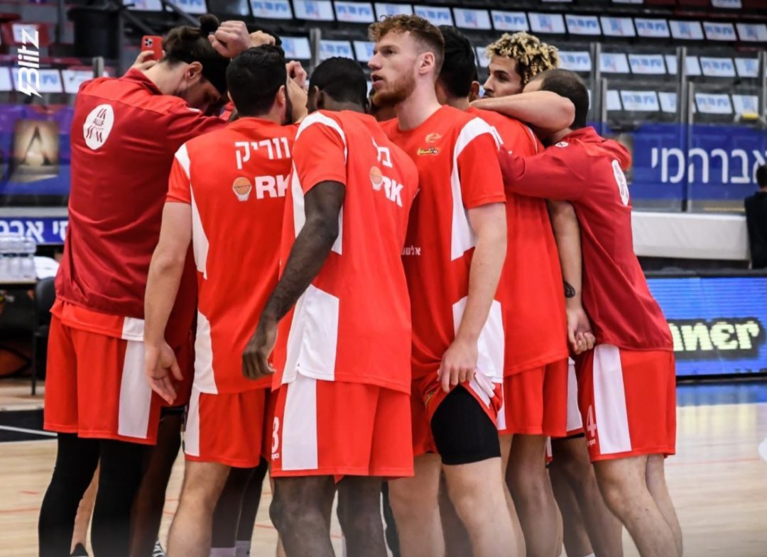 באדיבות הפועל "אלטשולר שחם" באר שבע בכדורסל