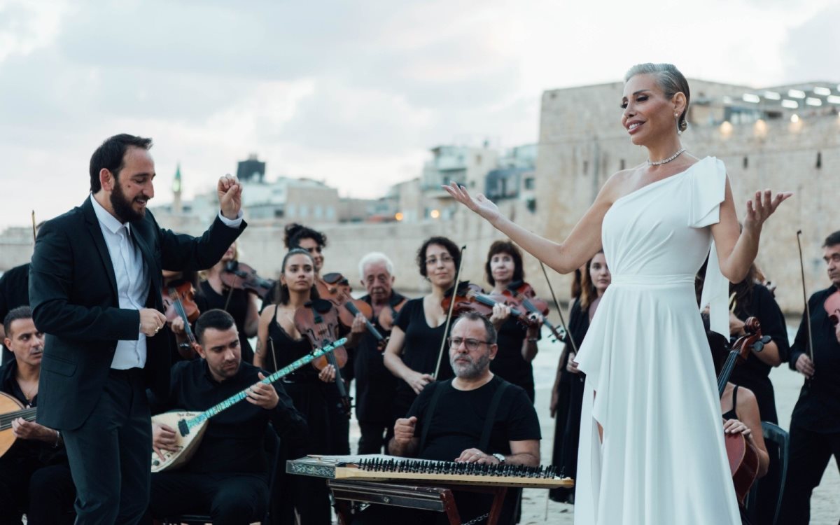 לינט והתזמורת - קרדיט: שירה הומינר