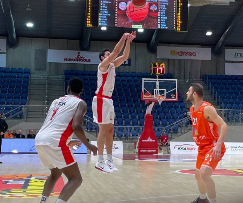 באדיבות הפועל "אלטשולר שחם" באר שבע בכדורסל