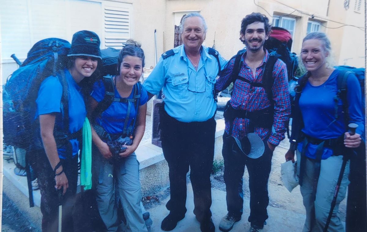 "30 שנה בשירות המשטרה, שלבסוף אכזבה אותו". קרדיט - צילום פרטי