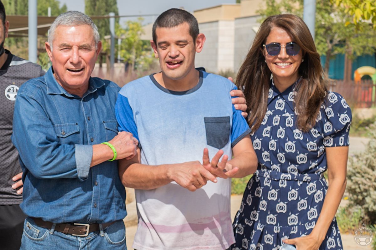 אלונה ברקת בביקורה בעדי נגב – נחלת ערן. קרדיט - ליאור מוסקוביץ'