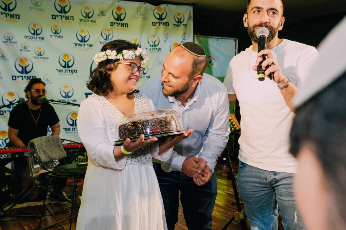 אליעד,  יזהר נבון וילדת היום הולדת. קרדיט - אליעד וולצמן