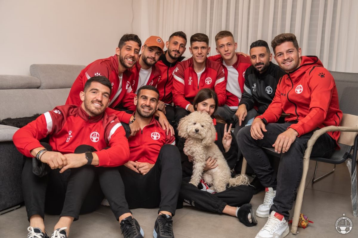 הפועל באר שבע עם ליאן. צילום: פרטי