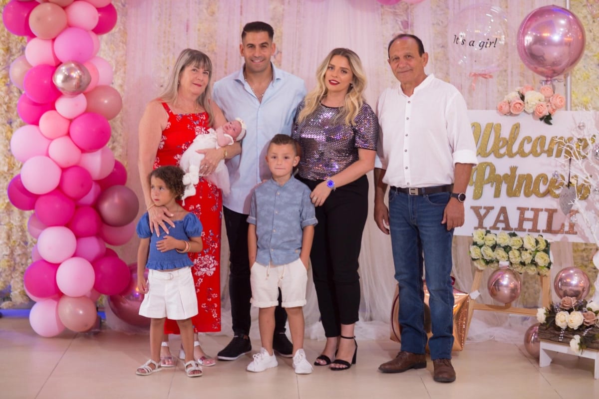 משפחת שוחט. קרדיט: ג'ניה צילום