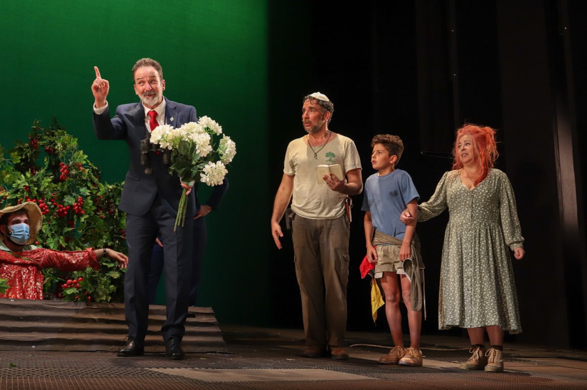 מתוך דרך השלום. צילום סהר רקין באדיבות תיאטרון באר שבע