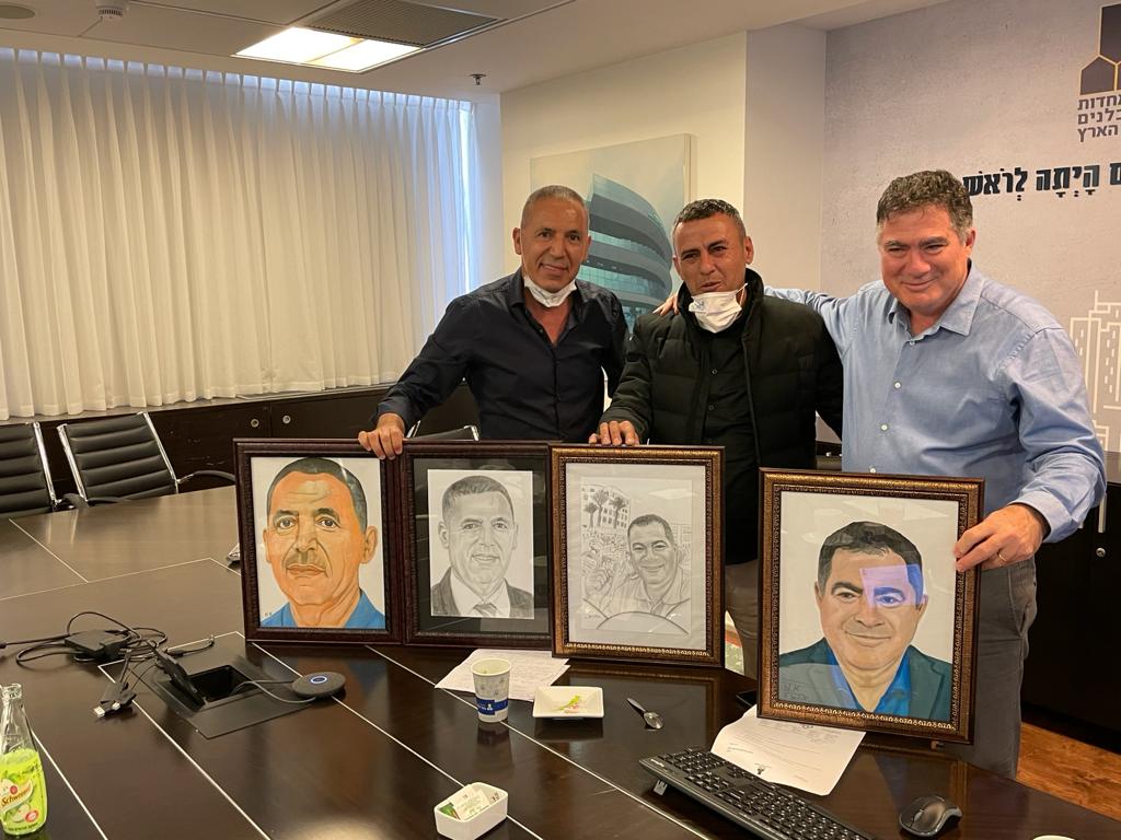 באדיבות ארגון הקבלנים