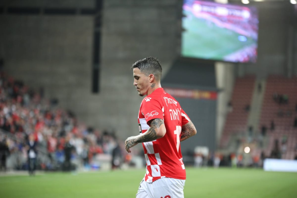 אנשים לא משתנים, ז'וסוואה. צילום: זאב דיקמן