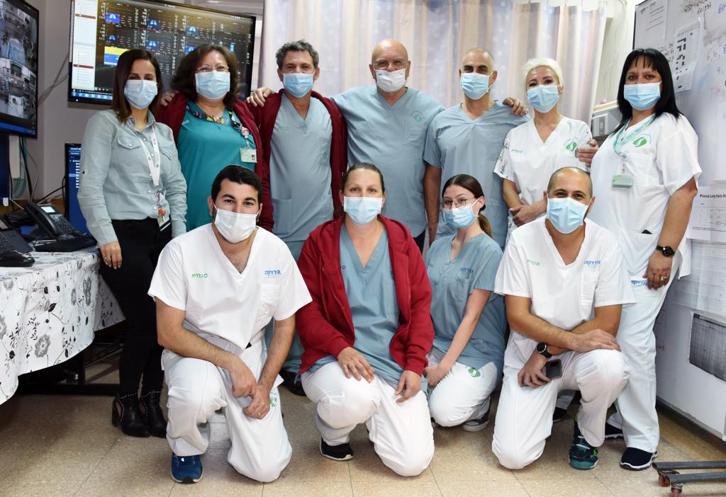 הצוות המסור יחדיו. קרדיט לצילום - דוברות סורוקה