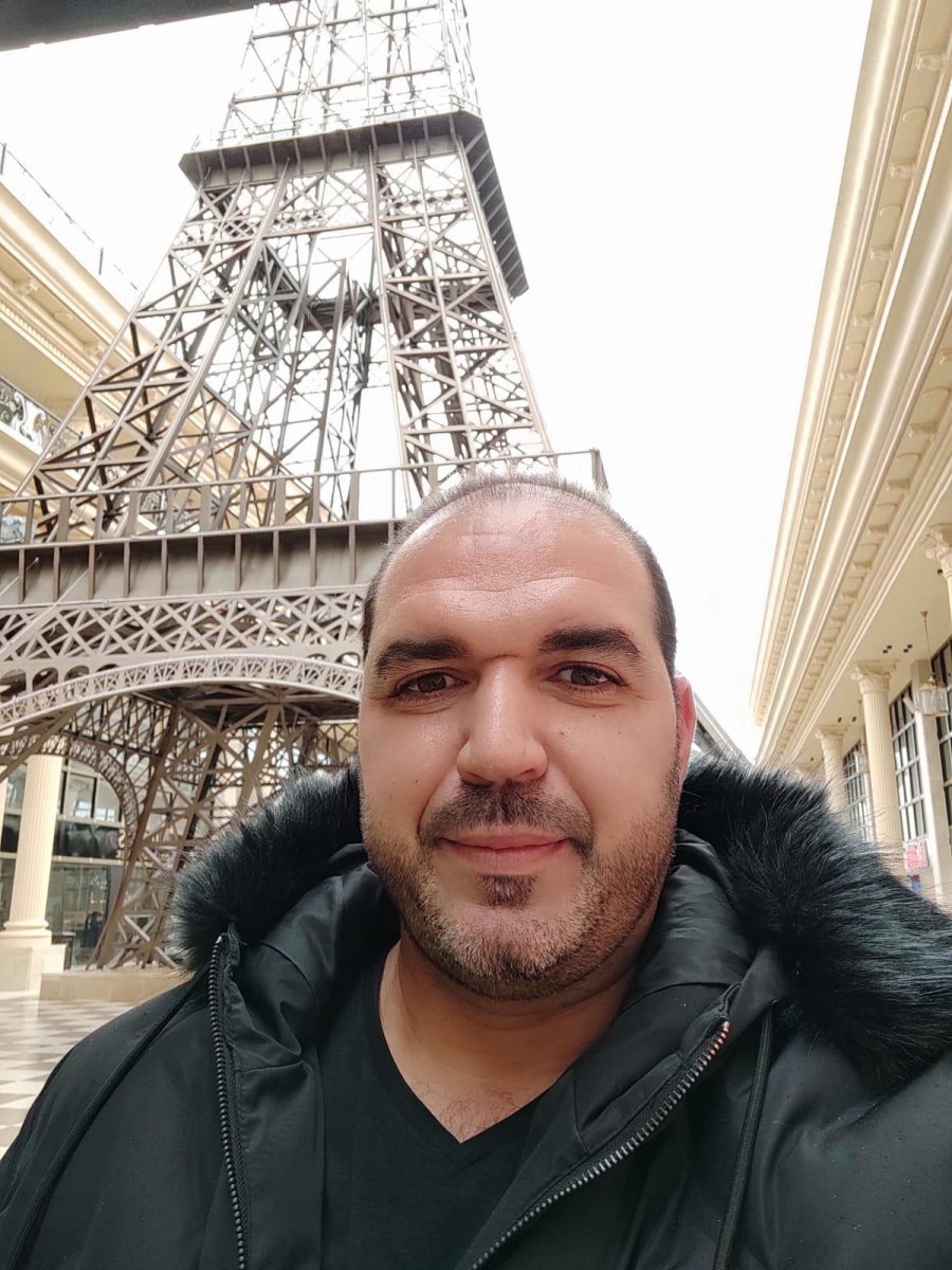 אסי אביב. צילום עצמי