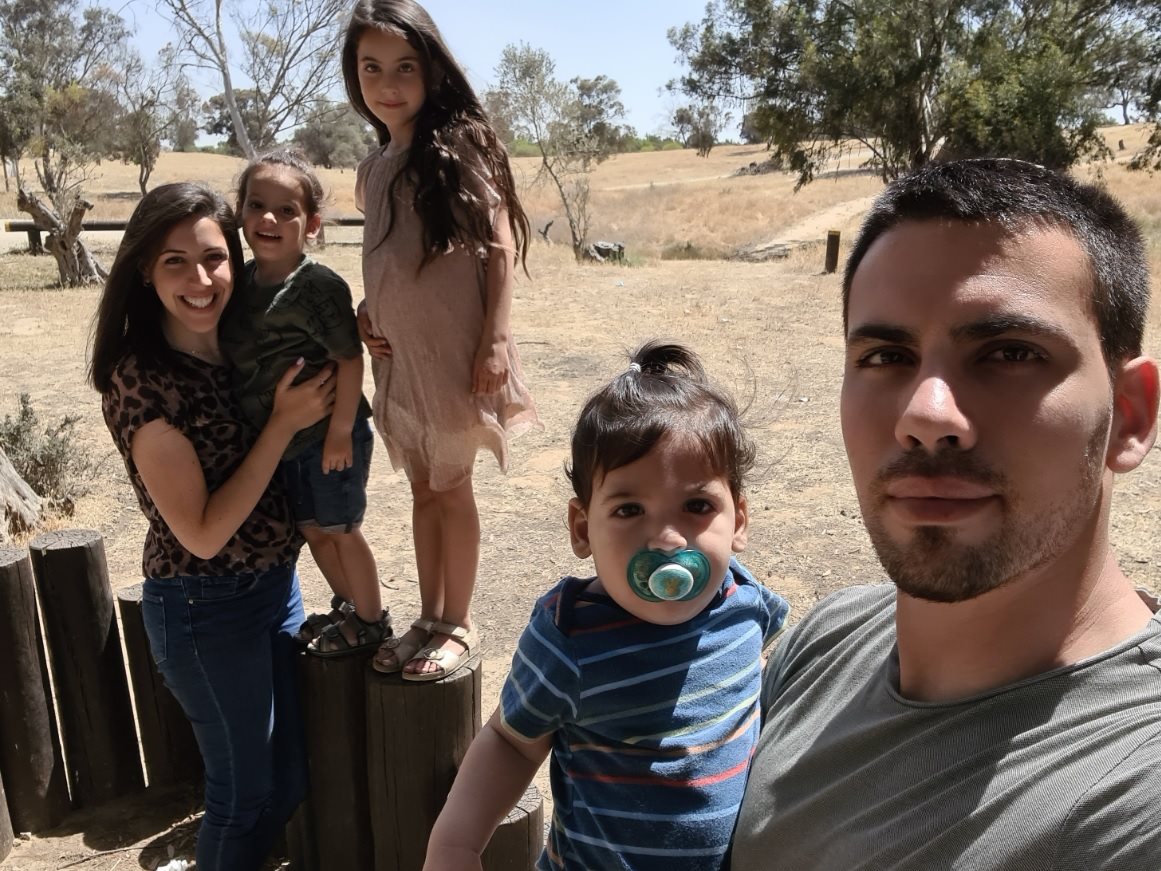 משפחת סבג, צילום עצמי