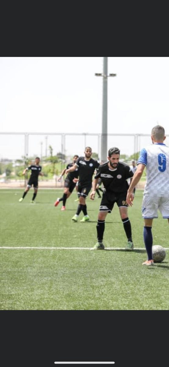 קרדיט - פרח היקלי