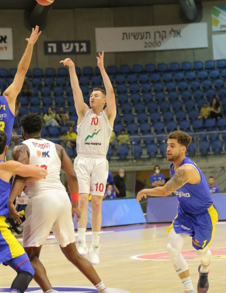 באדיבות הפועל "אלטשולר שחם" באר שבע בכדורסל