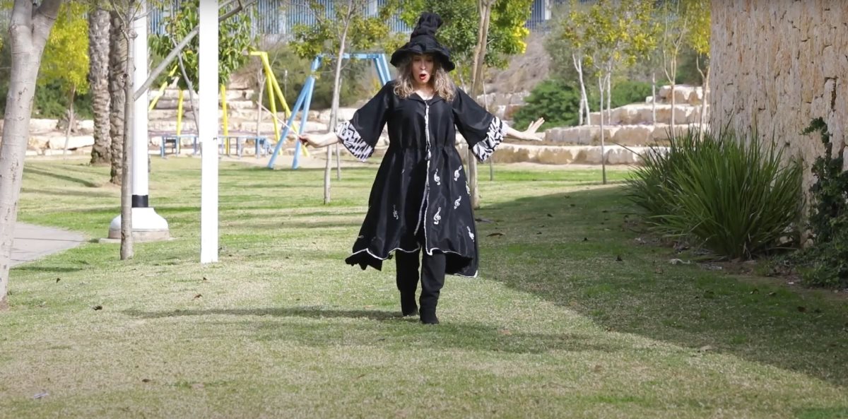 עידי שכטמן  - צילום מתוך סרטון באדיבות הסינפונייטה הישראלית באר שבע