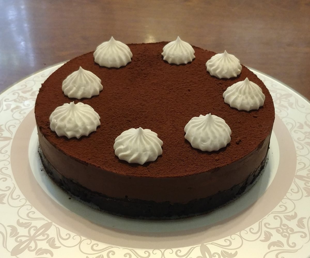 מוס שוקולד טבעוני, עוגה מאוד עשירה בשוקולד, ללא סוכר!