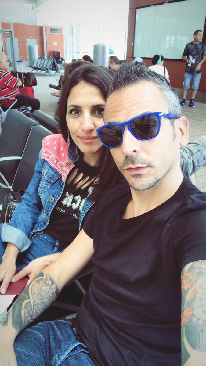 עם אשתו קירי