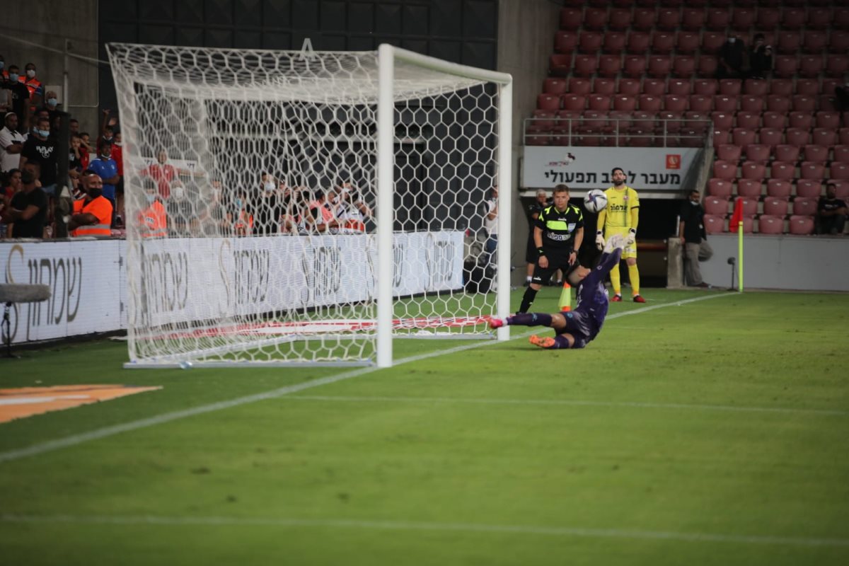 הפתעת העונה, עומרי גלזר. צילום: זאב דיקמן