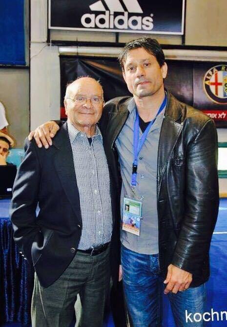 מוריס סמדג'ה ובנו אורן. קרדיט - צילום פרטי