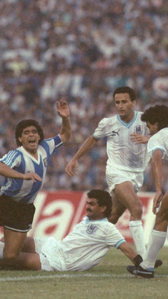 קריירה מכובדת בהחלט, דוידי לצד מראדונה. קרדיט - צילום פרטי