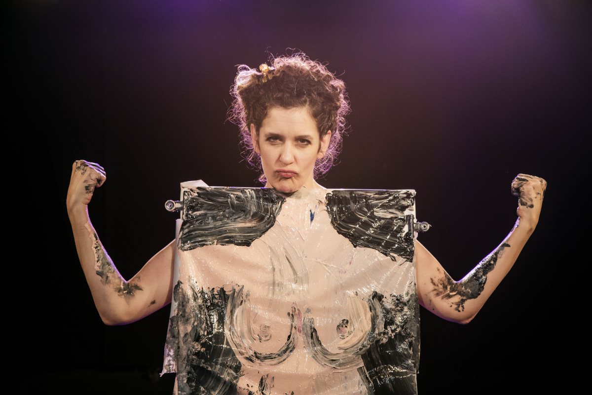 דף חלק. קרדיט - ז'ראר אלון