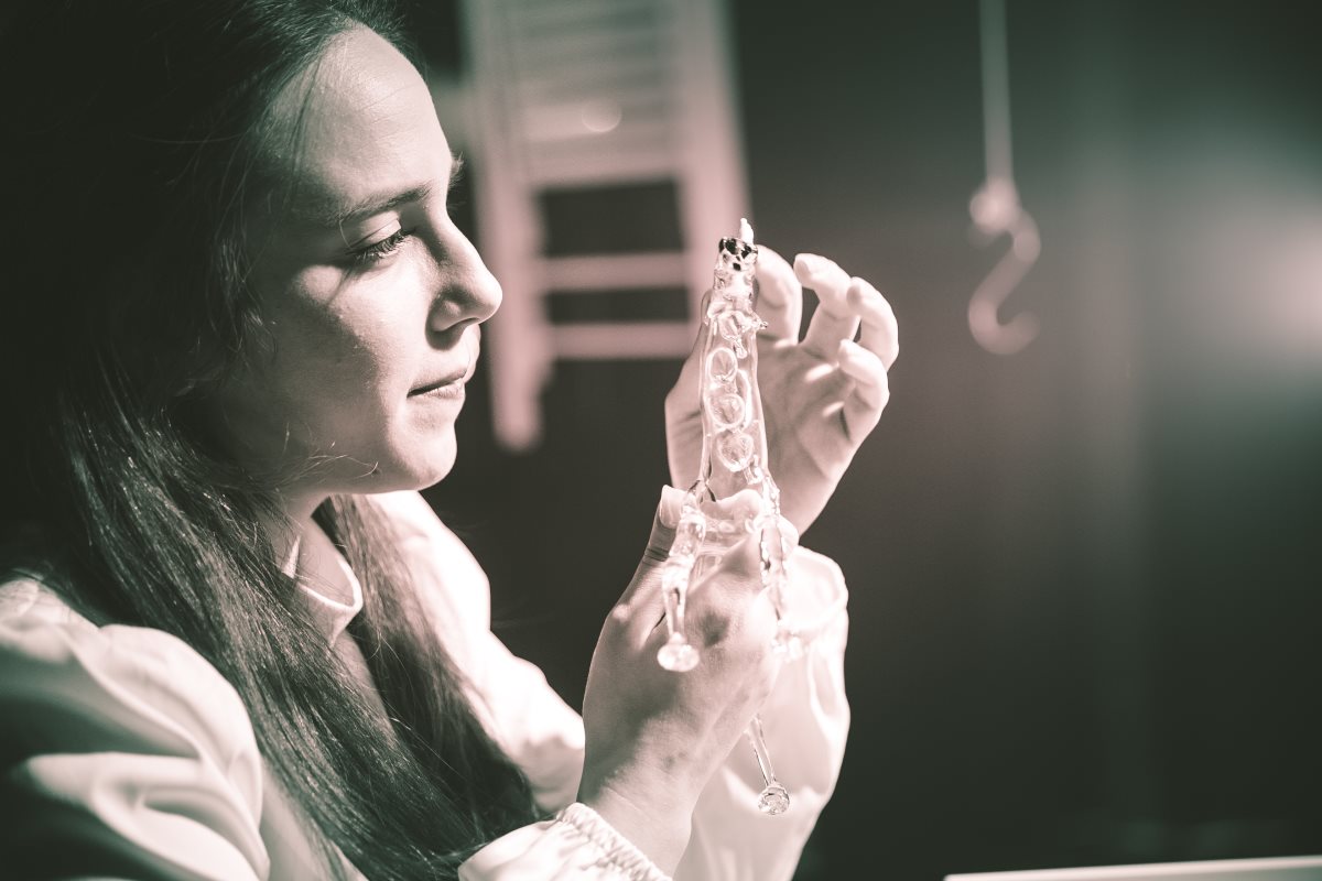 מתוך ההצגה החדשה "ביבר-7", רעות גיל אטיאס. קרדיט - סלי פטל