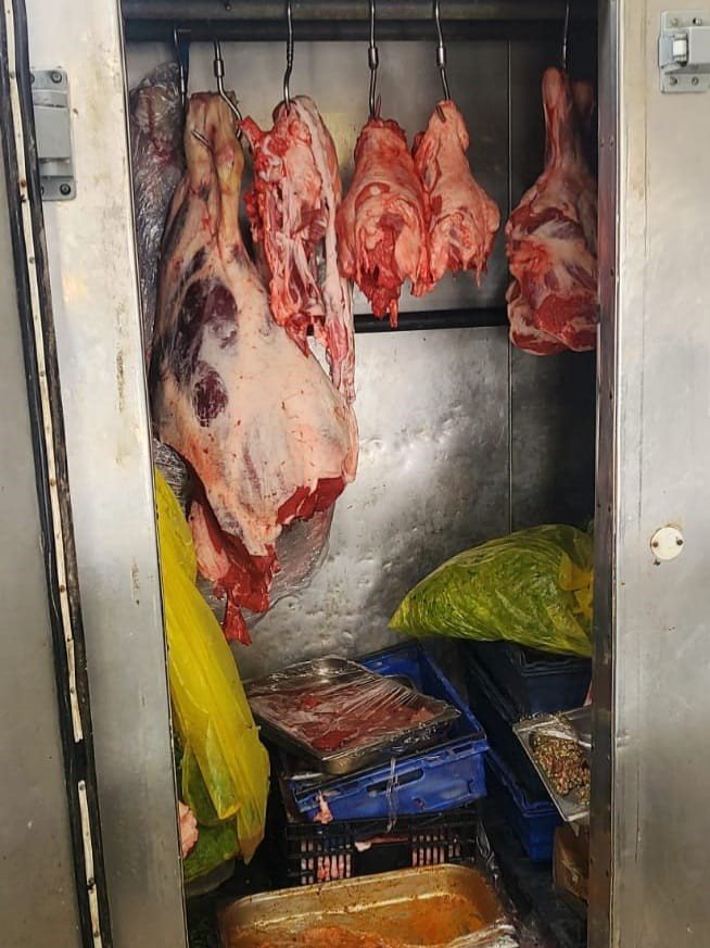 הבשר שנתפס בפשיטה. קרדיט - דוברות מרחב נגב